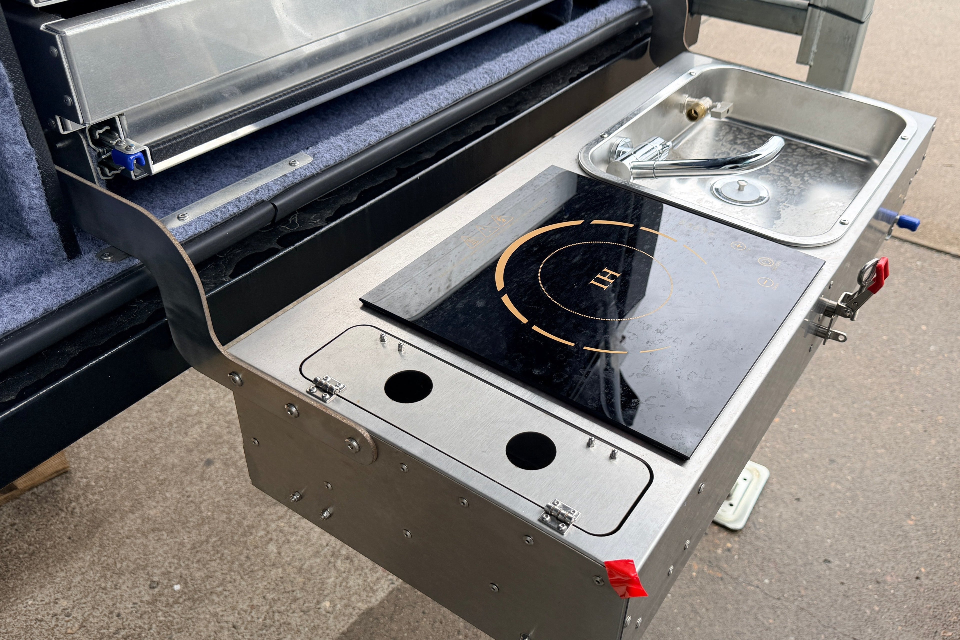 Pioneer Ute Tray Camper