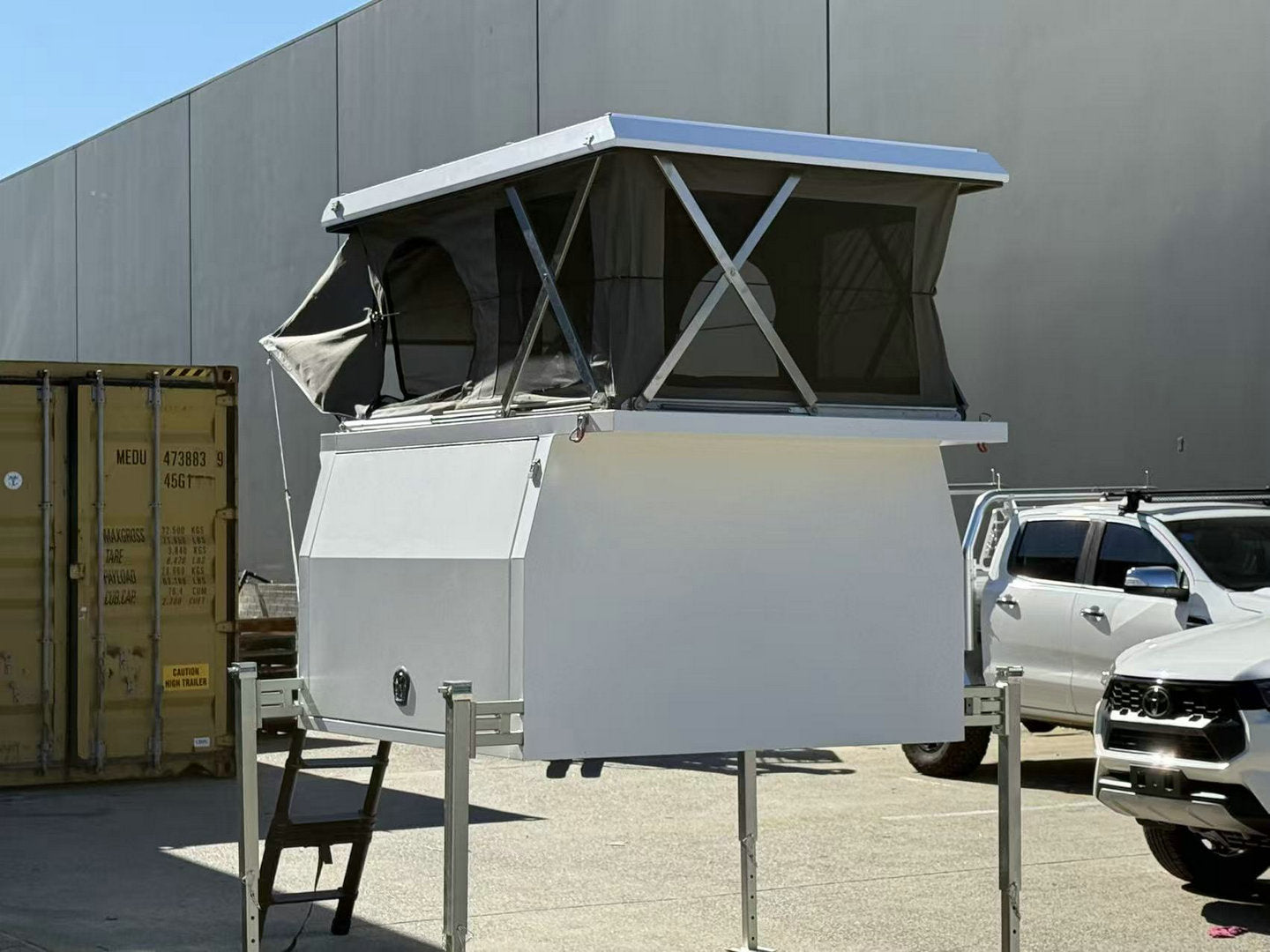 Freestyle Ute Tray Camper