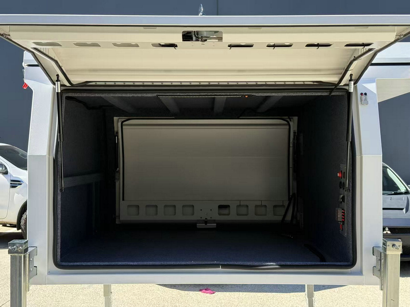 Freestyle Ute Tray Camper