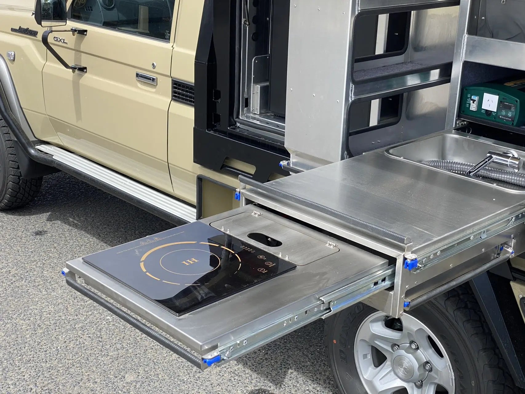 Pioneer Ute Tray Camper Motop