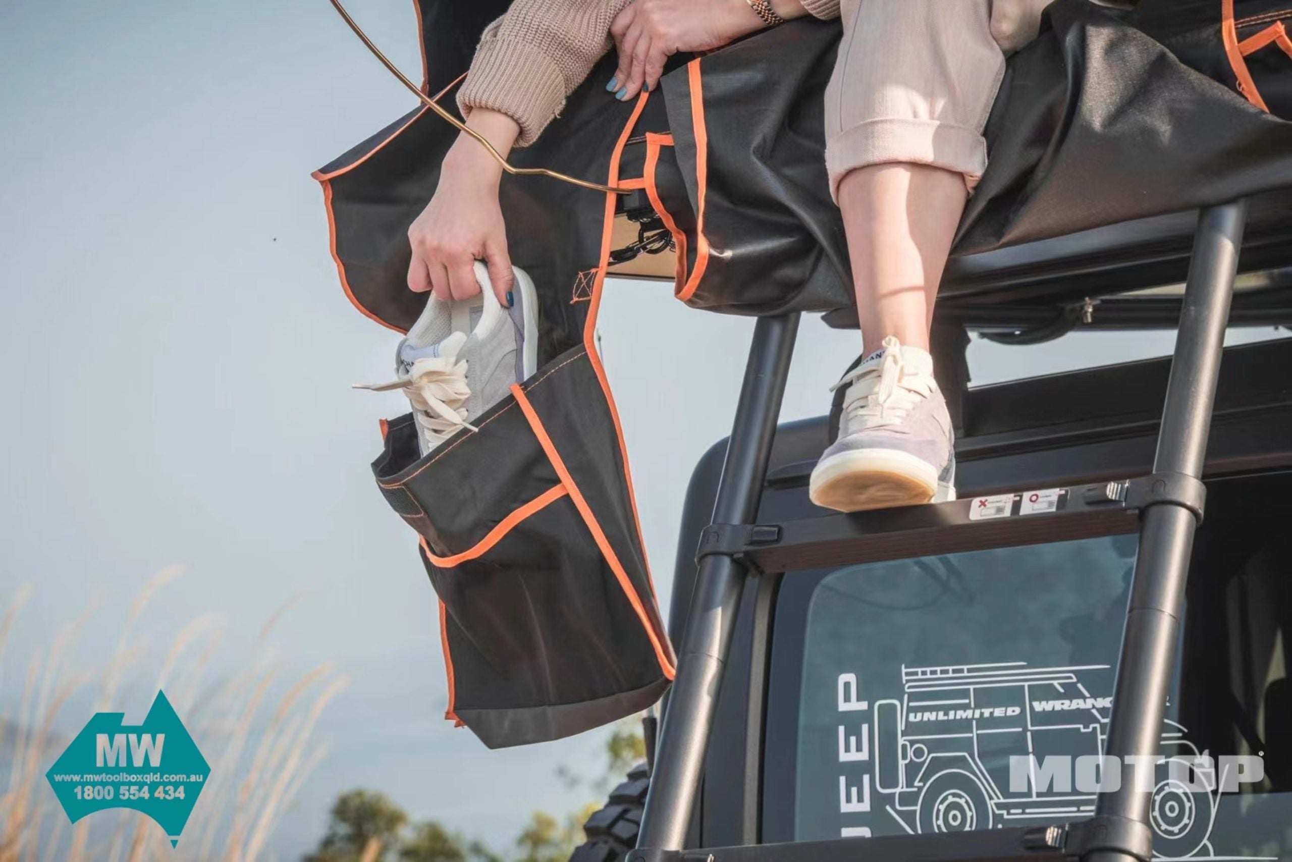 Fold-Out Tent Roof Top Tent MFT-187 Motop