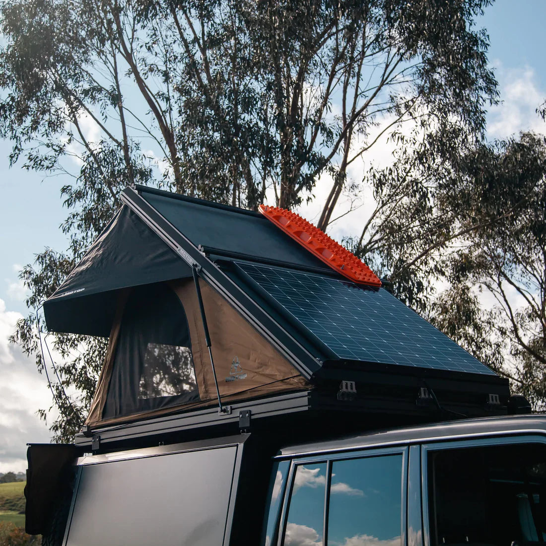 Hard Shell Roof Top Tents