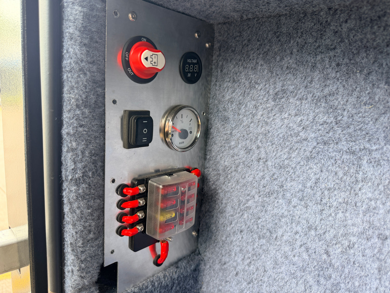 Pioneer Ute Tray Camper