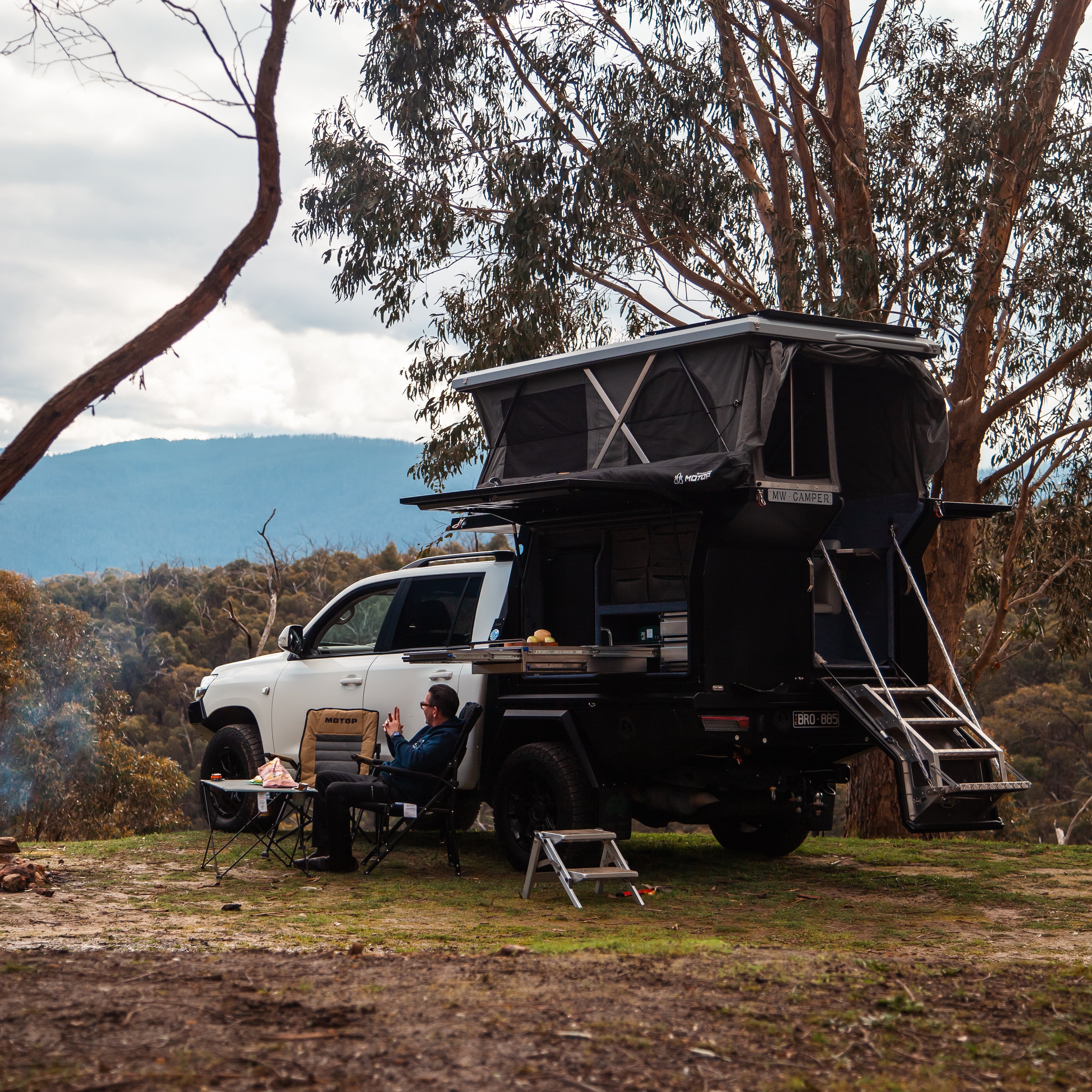 Motop Slide-On Camper